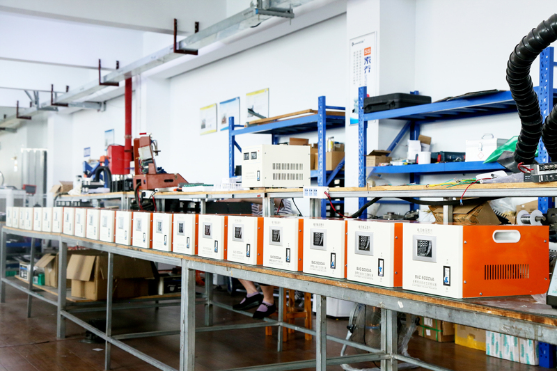 創(chuàng)穩(wěn)電氣 單相穩(wěn)壓器 出口印度市場熱銷機型 創(chuàng)穩(wěn)電氣 單相穩(wěn)壓器 出口印度市場熱銷機型