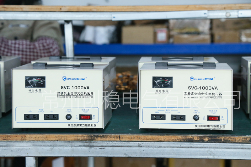 創穩電氣、SVC-1000VA穩壓器、寬域穩壓、220V/110V雙電壓 創穩電氣、SVC-1000VA穩壓器、寬域穩壓、220V/110V雙電壓