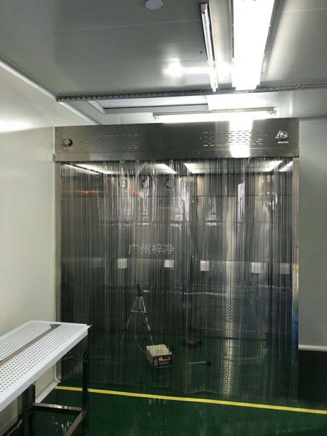 負壓稱量罩也稱為負壓稱量室或者稱量罩/稱重室 負壓稱量罩也稱為負壓稱量室或者稱量罩/稱重室